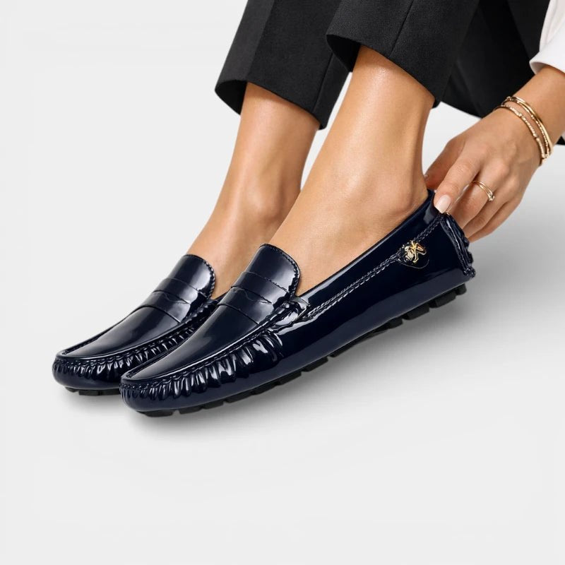 Mocassin femme cuir verni bleu marine – vue arrière