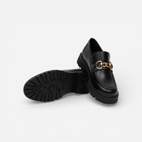 Mocassin femme plateforme noir – vue de trois-quarts