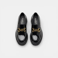 Mocassin femme plateforme noir – détail de la finition