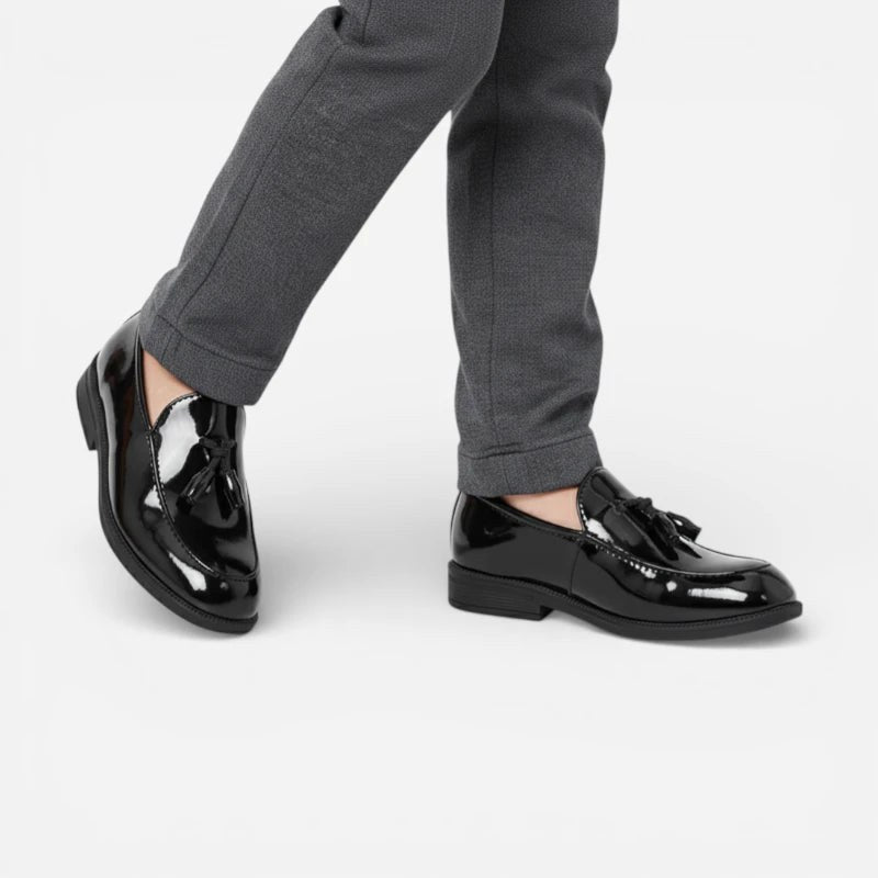 Mocassin garçon à gland noir – vue arrière