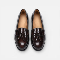 Mocassin homme à gland marron foncé – vue de trois-quarts