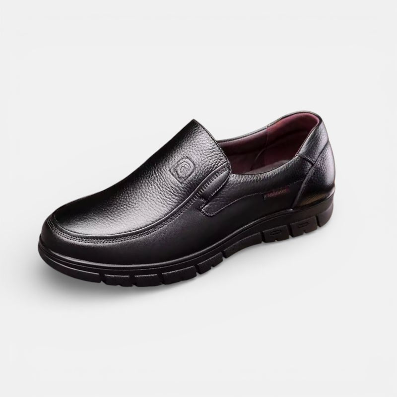 Mocassin homme en cuir noir Image