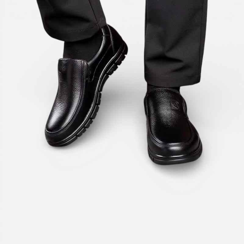 Mocassin homme cuir noir – vue de profil