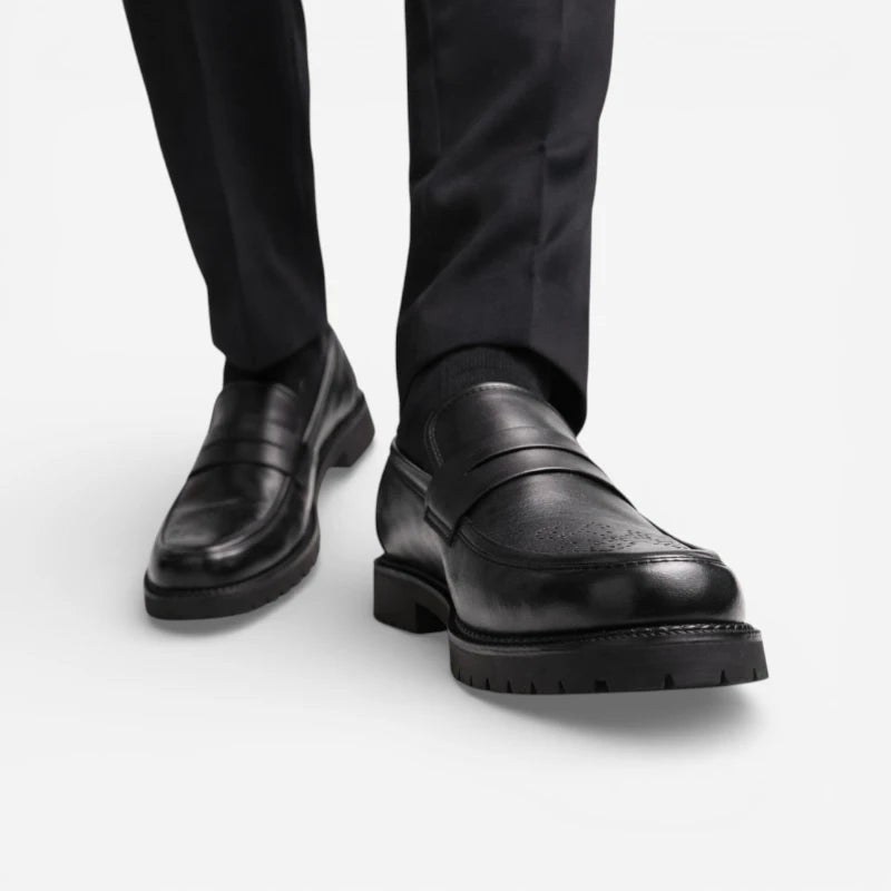 Mocassin homme cuir noir – détail de la finition