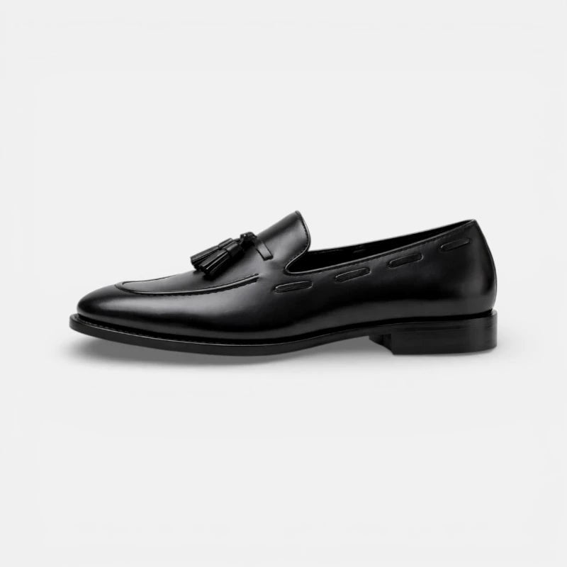 Mocassin homme à gland noir – vue de profil