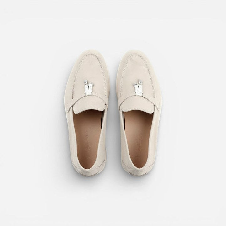 Mocassin homme à gland beige – vue de trois-quarts