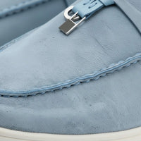 Mocassin homme à gland bleu ciel – vue de trois-quarts
