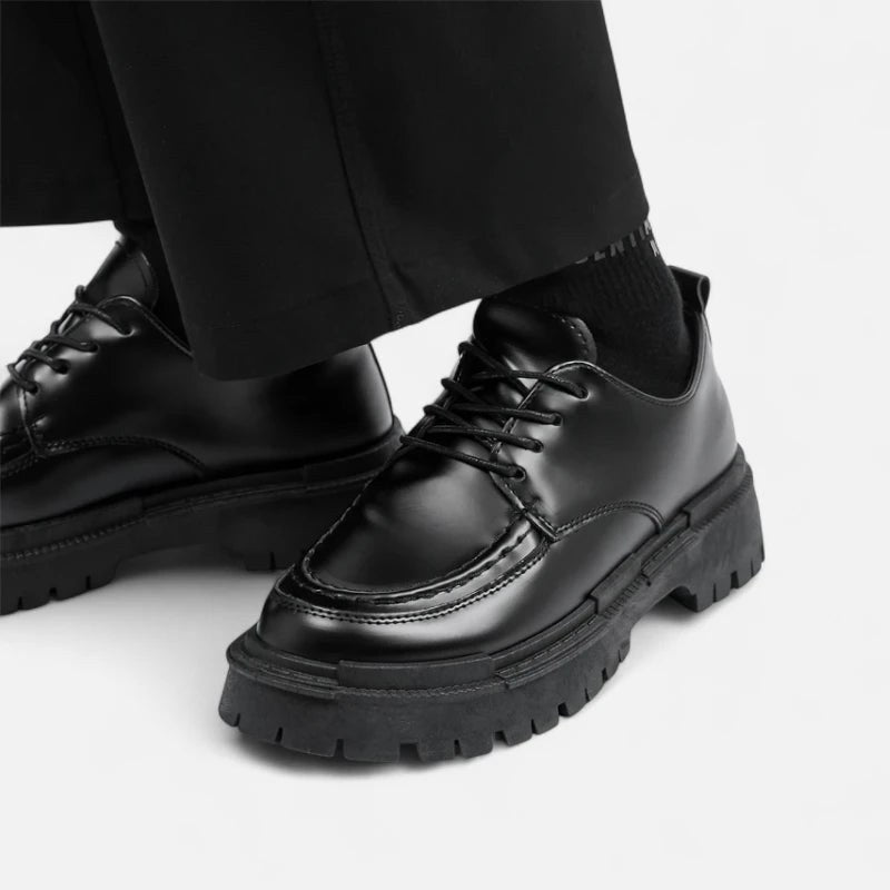 Mocassin homme compensé noir – vue de la semelle