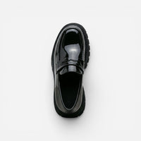 Mocassin homme plateforme noir – détail de la finition